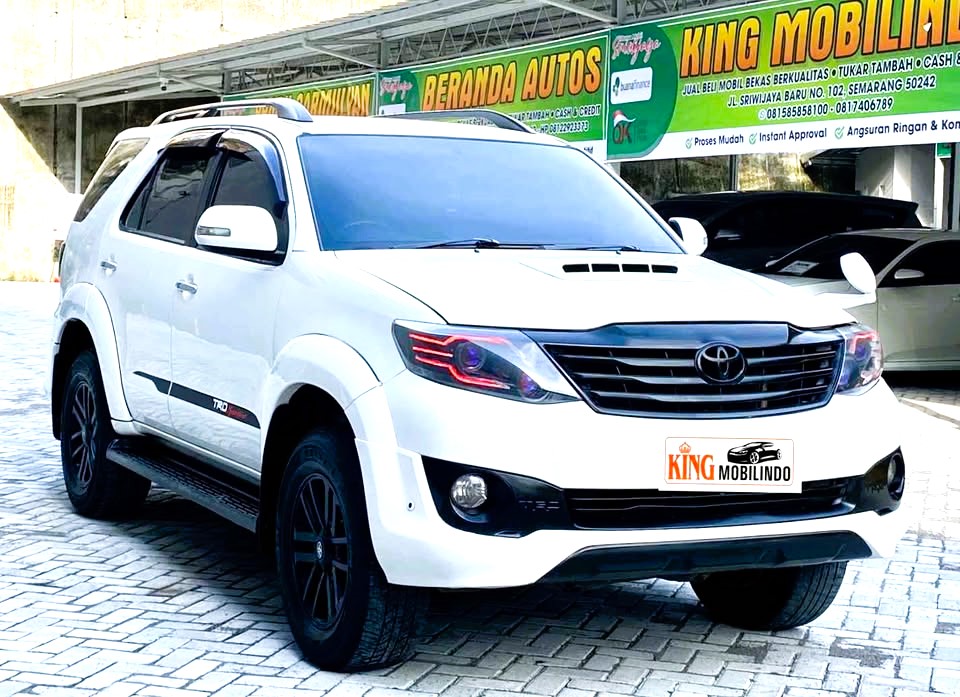 Toyota Fortuner G 2.5 AT 2011